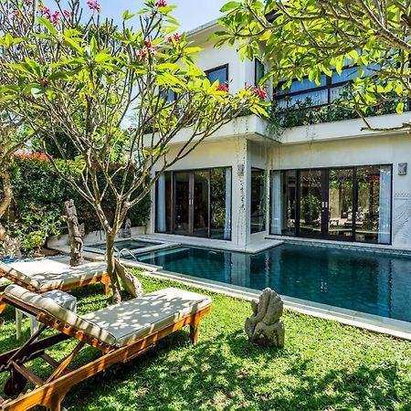 Anedda Merta Sari Villa Sanur Exterior photo