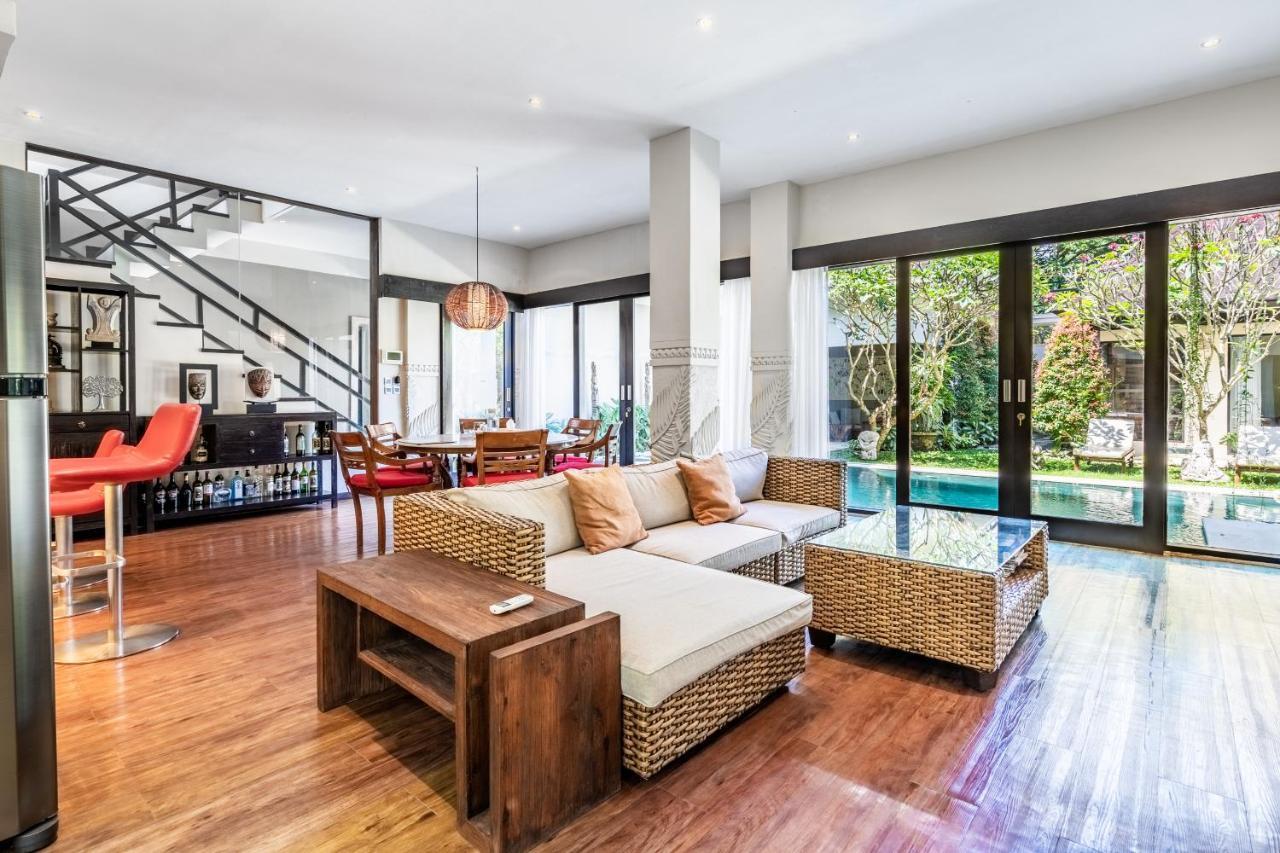 Anedda Merta Sari Villa Sanur Exterior photo